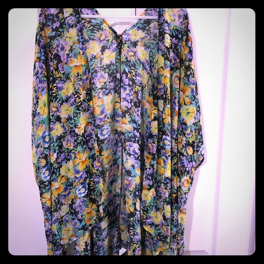 Hem & thread kimono